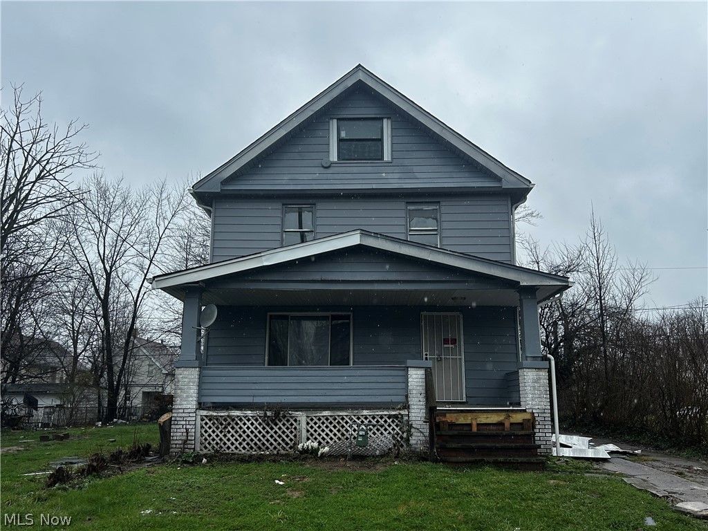 Photo of 12609 Dove Avenue, Cleveland, OH 44105 (MLS # 5198229)