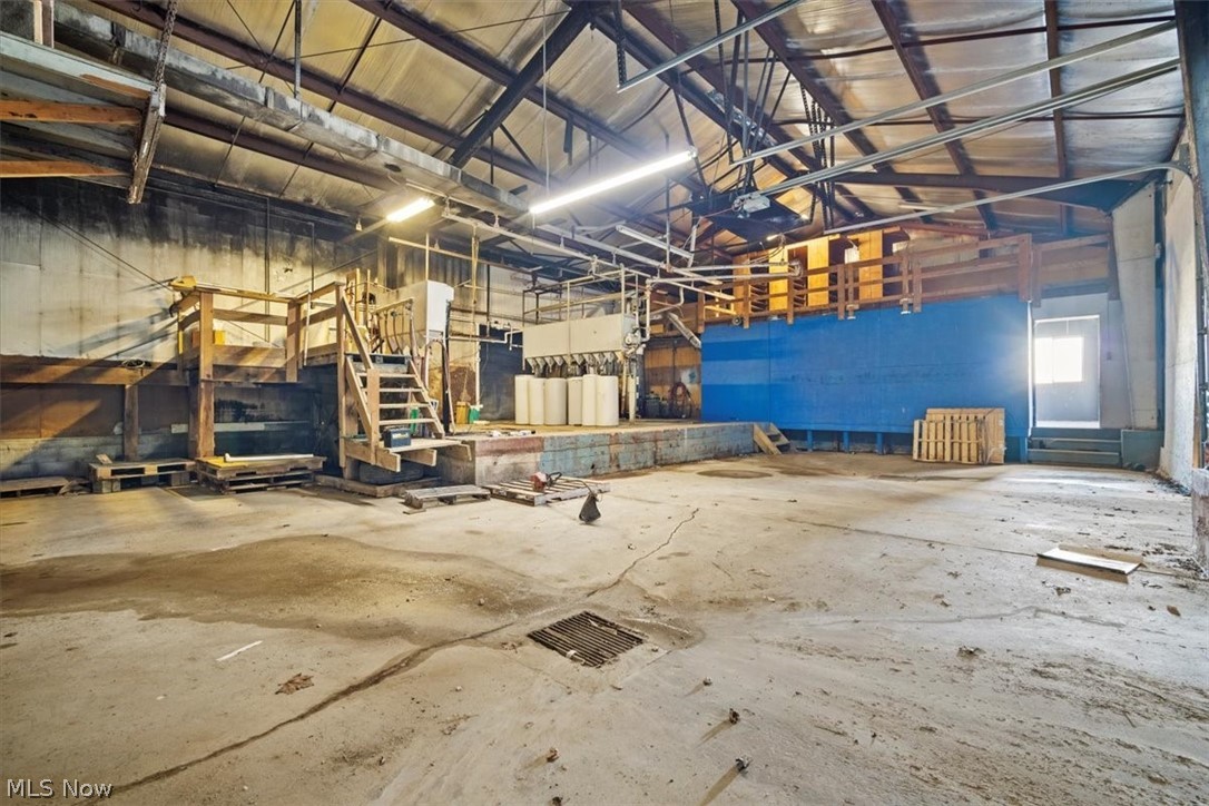 Vienna, West Virginia 26105, United States, ,Commercial,Active,73997