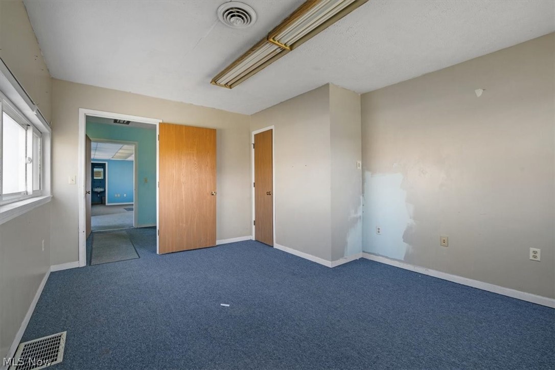 Vienna, West Virginia 26105, United States, ,Commercial,Active,73997