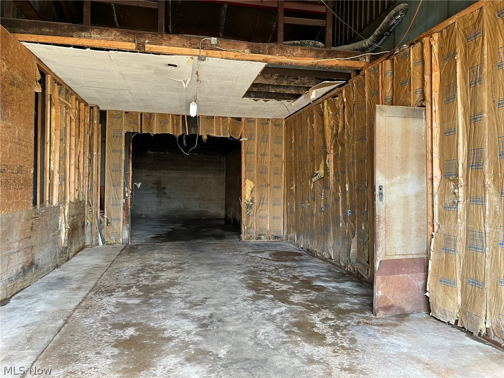 Vienna, West Virginia 26105, United States, ,Commercial,Active,73997