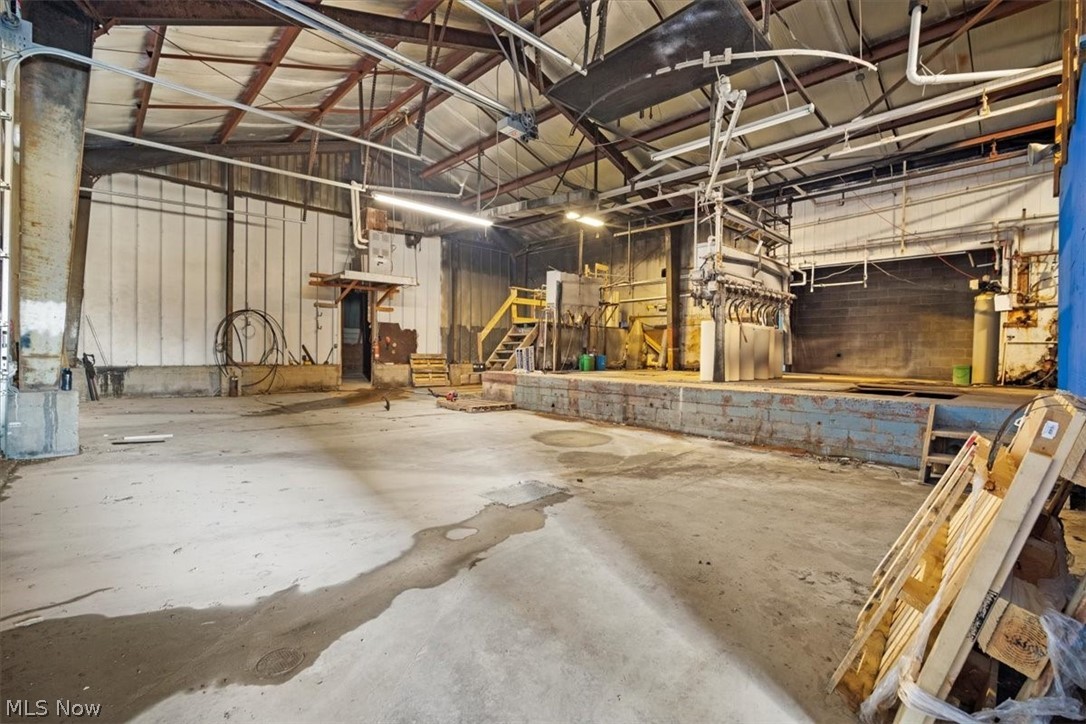 Vienna, West Virginia 26105, United States, ,Commercial,Active,73997