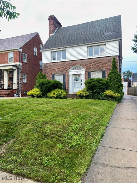 Now available for lease — this spacious 4-bedroom, 2-bath upper-level unit at 3647 Winchell Rd, Suite #2 offers modern comfort in the heart of Shaker Heights. Enjoy an updated kitchen with sleek cabinets and countertops, NEW refrigerator and stove installed prior to move in, vinyl + hardwood flooring throughout, and a private balcony off the dining room perfect for relaxing. Washer/Dryer hookup available in basement, including 2 available parking spaces inside the 3 car garage as well! Located minutes from the vibrant Van Aken District, Shaker Square, and scenic parks like Horseshoe Lake, tenants will appreciate walkable access to local dining, shopping, and outdoor recreation. Commuters benefit from nearby RTA light rail stops, making travel into downtown Cleveland quick and convenient. This home blends space, style, and location — ideal for anyone seeking a well-connected lifestyle in a charming neighborhood.
Rental requirements: Rental requirements:Credit score of 600+. 500 - 600 is considered conditional.Less than 3 items in collections,excluding student loan and medical. Monthly income of 2.5 times the amount of the monthly rent.Thorough Eviction Check. $50 Non Refundable App Fee for all Adults who will be occupying the property.Applications can only be completed online.Typical Security Deposit equivalent to one months rent,pending results of background checks. Tenants must have the electric and gas transferred into their name. All tenants must obtain renters insurance prior to receiving keys to the property. Pet policy: Cats OK with $50/mo pet fee.
Don’t miss out on this newly updated townhouse style home, contact us today to schedule a tour!