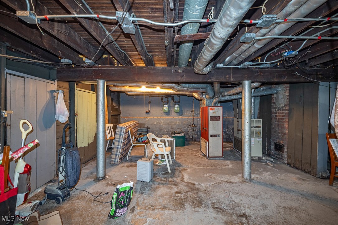 Shaker Overlook 05 - Residential Income