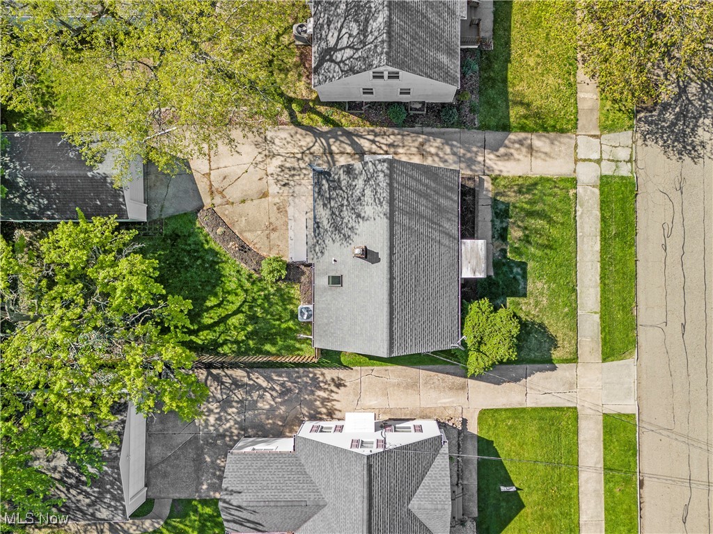 1655 Redwood Avenue, Akron, Ohio image 31