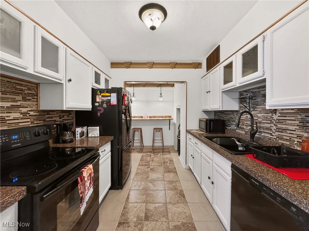 South Park Manor Condos - Residential