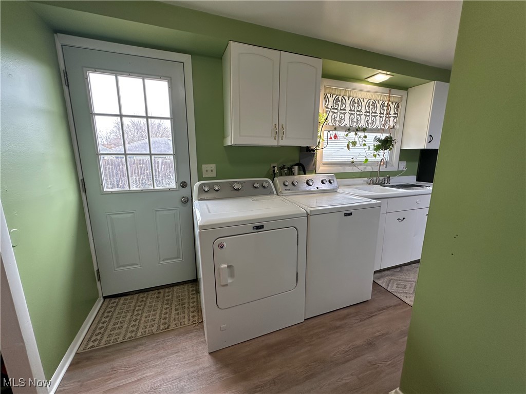 845 Lake Breeze Road, Sheffield Lake, Ohio image 27