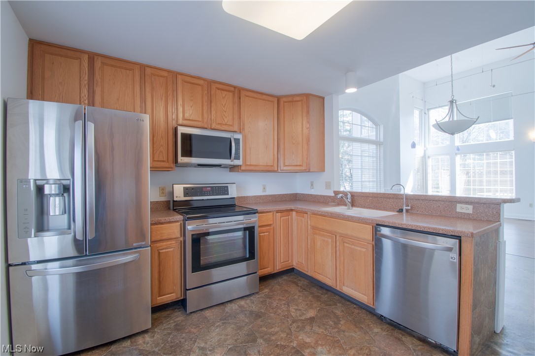 Townhomes At Canal Park - Residential