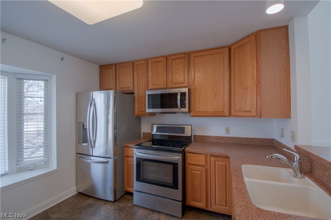 Townhomes At Canal Park - Residential