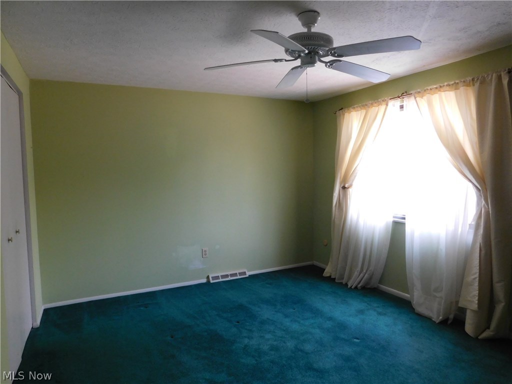 Lake Falls Condo - Residential