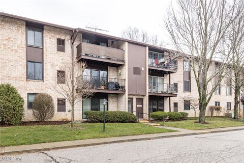 16475 Heather Lane Unit F104, Middleburg Heights, OH 44130 - #: 5090767