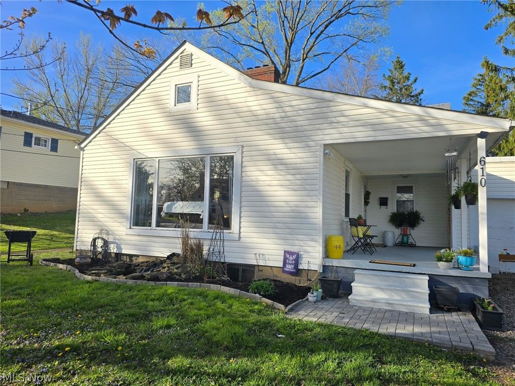 Photo of 610 Peppard Avenue, Cadiz, OH 43907 (MLS # 5200249)