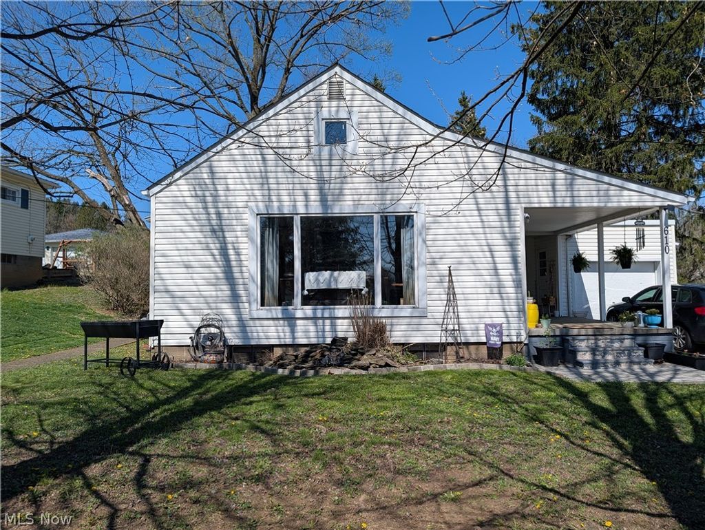 Photo of 610 Peppard Avenue, Cadiz, OH 43907 (MLS # 5200249)