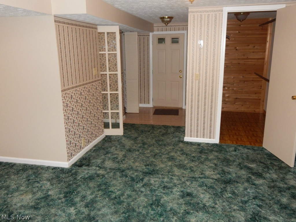 Louis Stile Sub - Residential