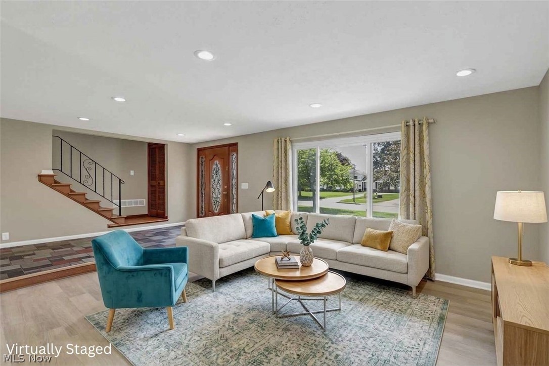 24420 S Oxford Oval
