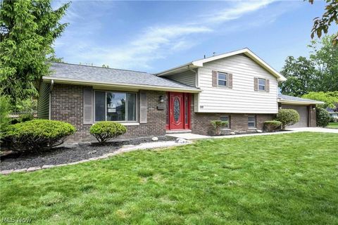 24420 S Oxford Oval, North Olmsted, OH 44070 - #: 5209093