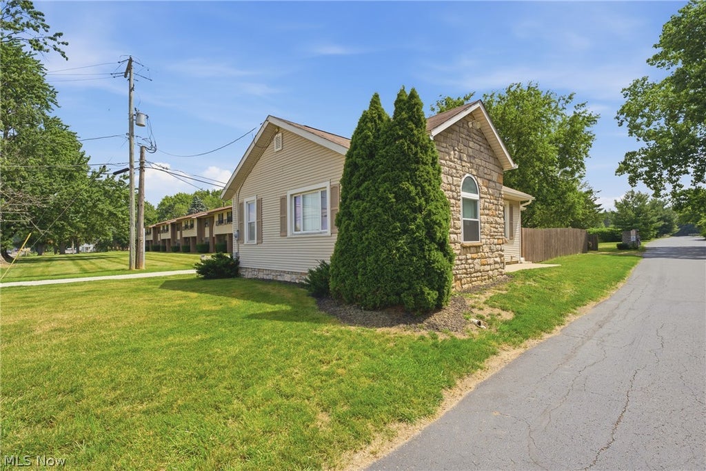 Photo of 679 Saint Andrews Court, Akron, OH 44312 (MLS # 5222416)