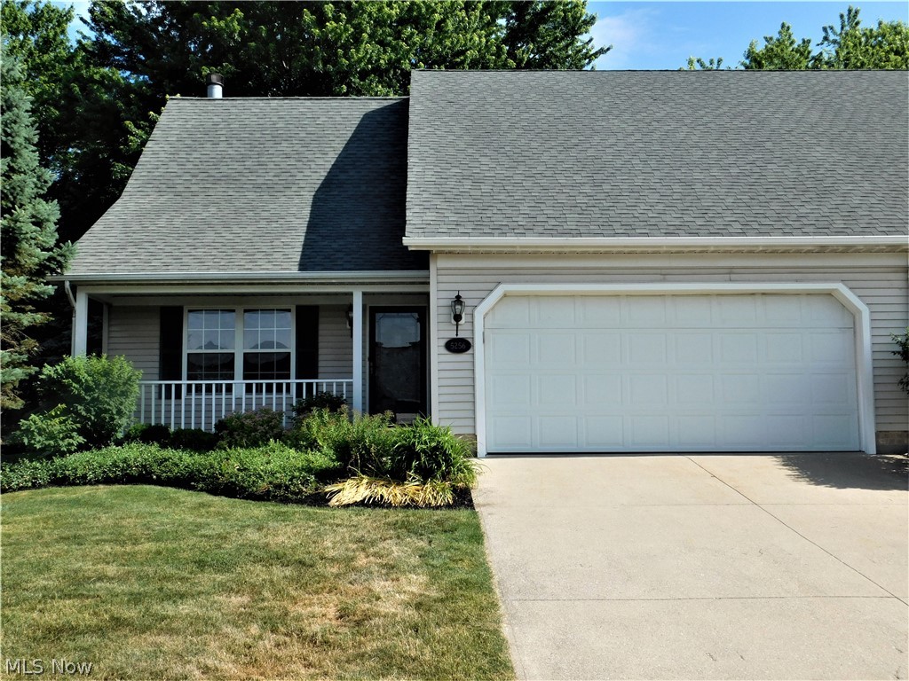 Beautiful end unit condo in Perry Twp with vaulted ceiling. Upgraded kitchen cabinets with all appliances. Loft overlooking living room could be a 4th bedroom. 1st floor bedroom and bath plus huge 2nd floor bed room with amazing walk-in closet. Economical geothermal heating system. Large patio with trees for shade and privacy. Maintenance fee includes sewer and water.