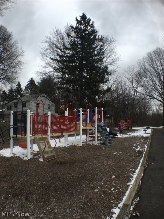 Lakeshore Blvd Estates 01 - Residential