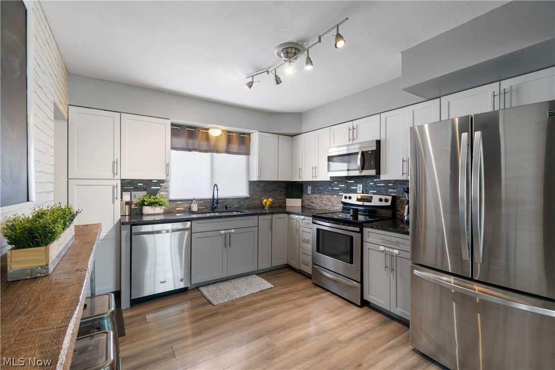 Carter Smith Little Acres - Residential