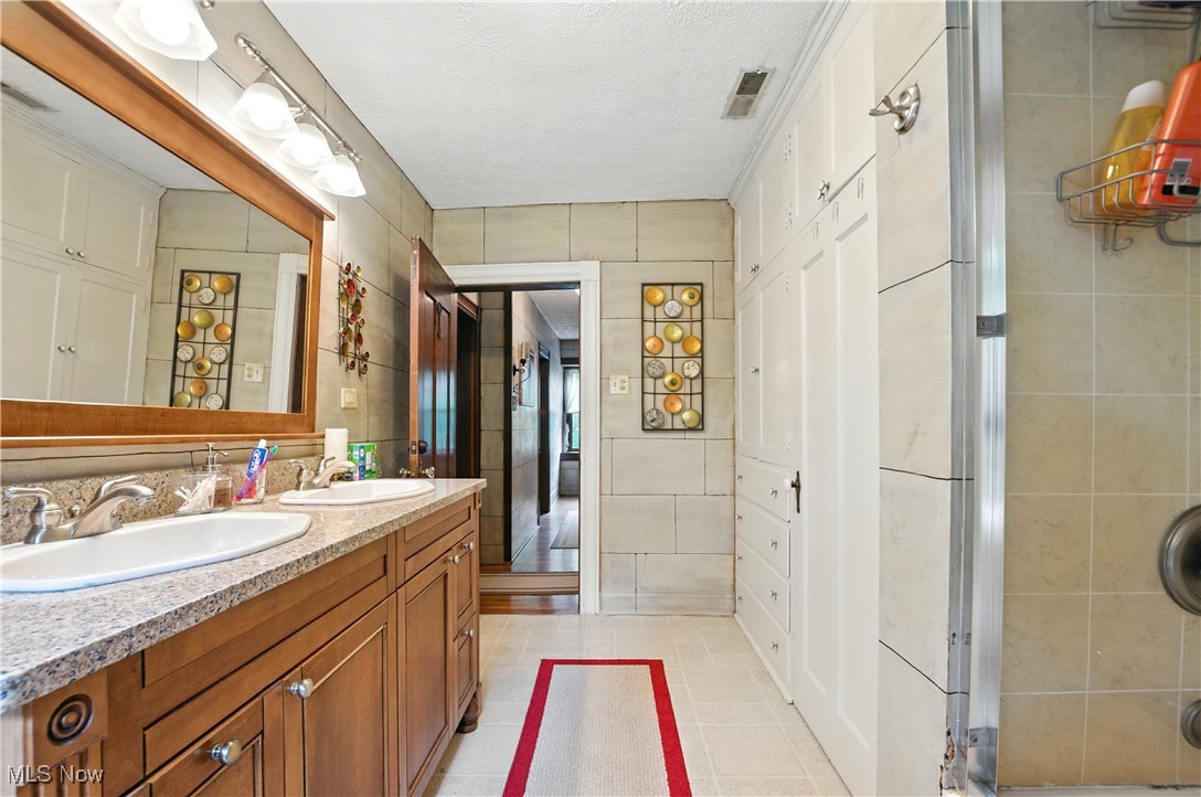 Lincoln Heights 03 - Residential