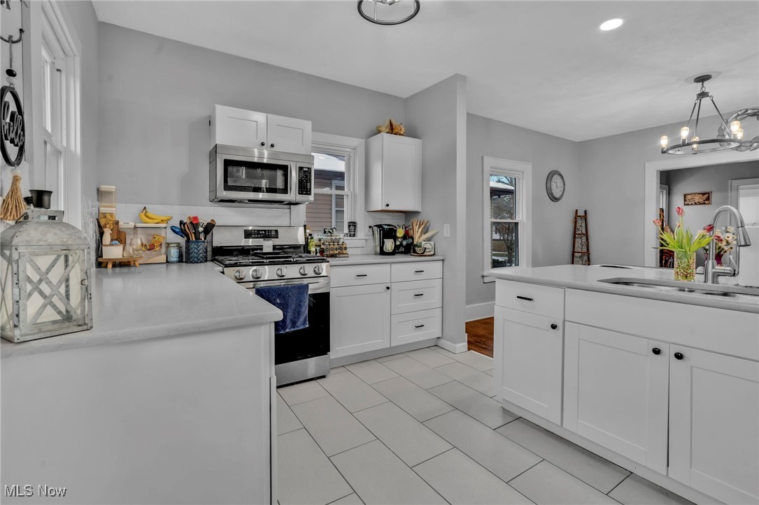 1156 Parkside Drive, Alliance, Ohio image 13