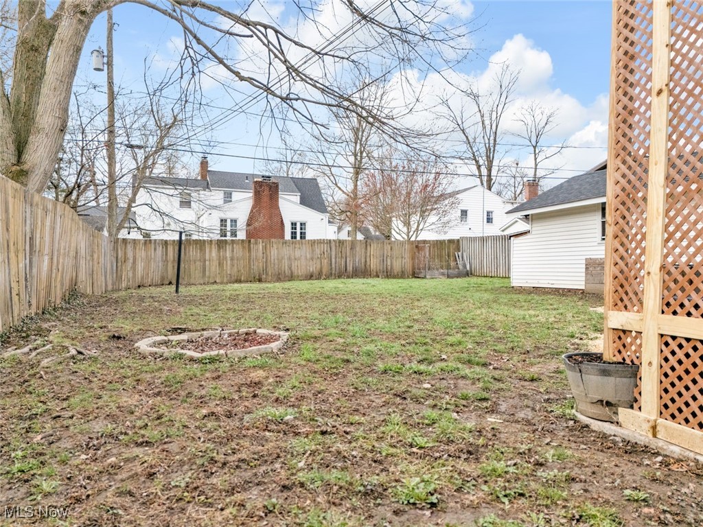 1156 Parkside Drive, Alliance, Ohio image 22