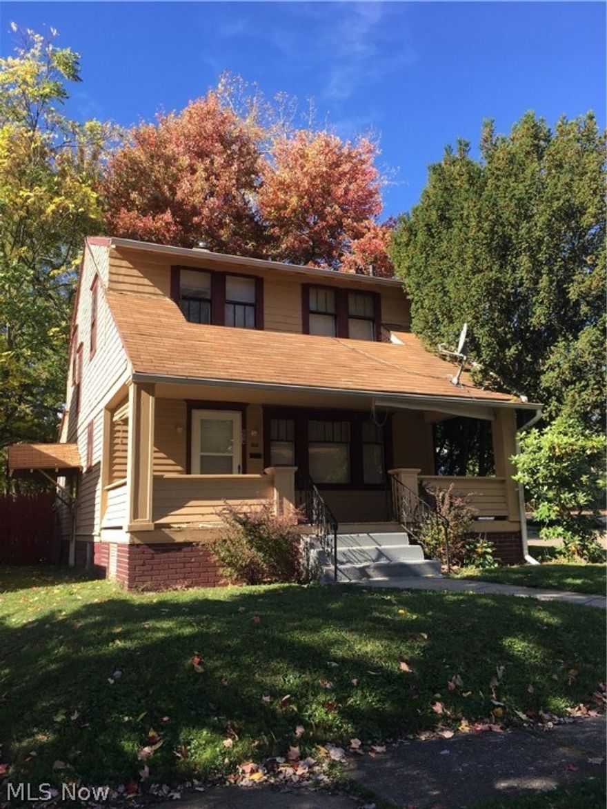 Cute 3 bedroom 1 bath house for rent. Roomy front porch. One car garage.  Newer kitchen, bathroom and carpet. Formal dining room. All 3 bedrooms and a spacious bath on second floor. Full basement with washer and dryer hookups.  All adult occupants must fill in an online application.  $35 app fee per person.  We run credit, criminal and eviction history and verify income. No Section 8.  Pets may be considered on a case by case basis with an additional monthly pet rent.