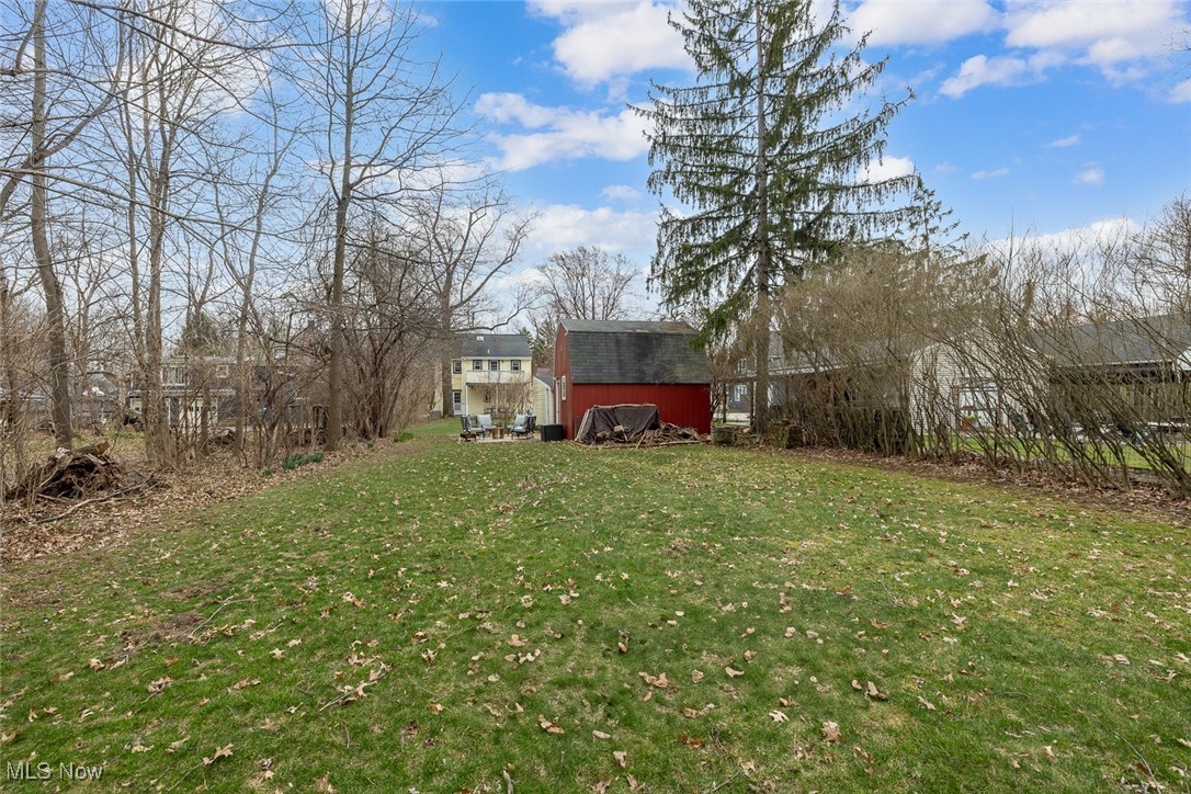 8334 Mapleway Drive, Olmsted Falls, Ohio image 33