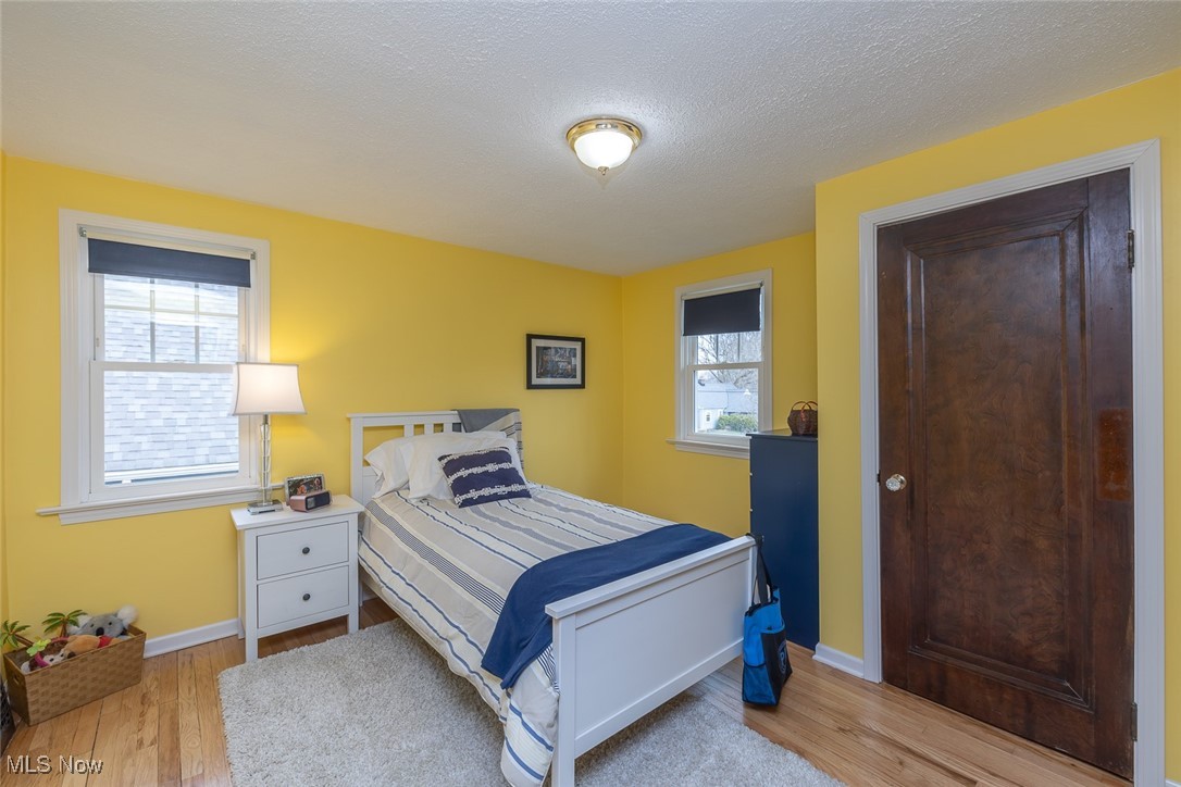 8334 Mapleway Drive, Olmsted Falls, Ohio image 21