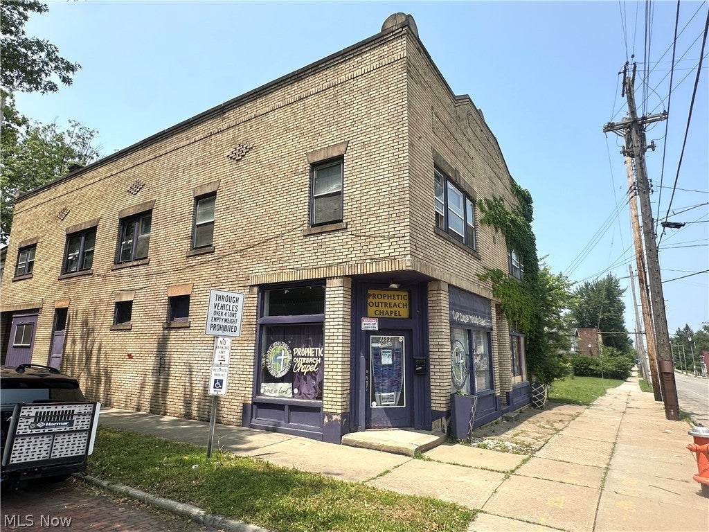3996 E 71st Street