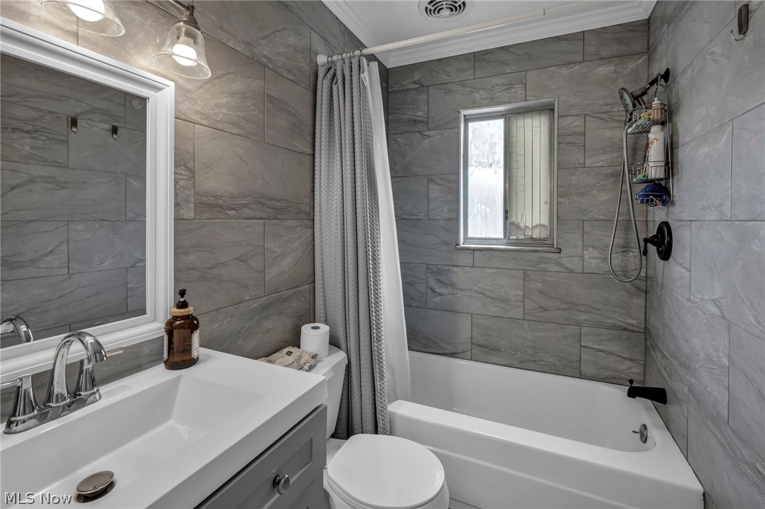 Royal Court Condo - Residential