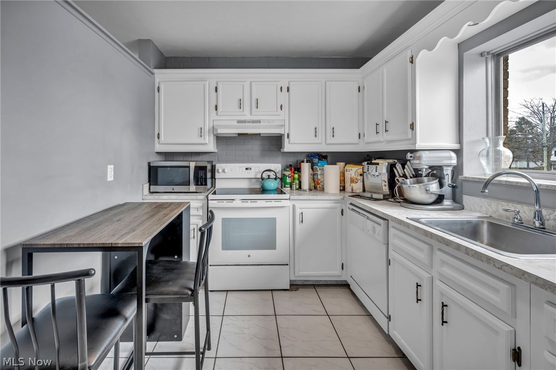 Royal Court Condo - Residential