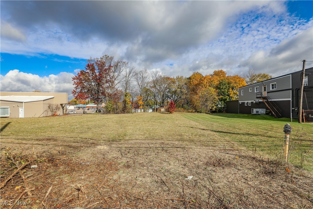 Brugmann Acres - Land