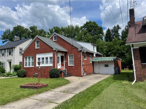 Homes For Sale - 516 Parkcliff Avenue<br/> Youngstown, OH 44511