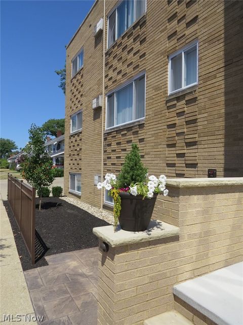 Tiny photo for 1675 Woodward Avenue #3, Lakewood, OH 44107 (MLS # 5198054)