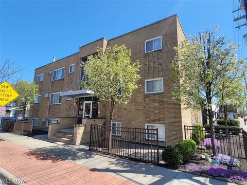 Tiny photo for 1675 Woodward Avenue #3, Lakewood, OH 44107 (MLS # 5198054)