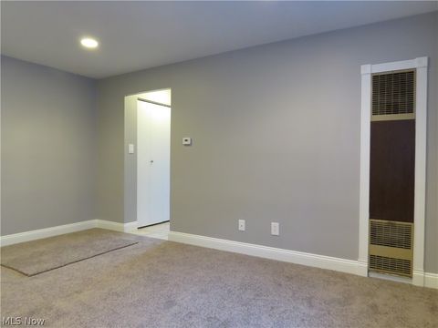 Tiny photo for 1675 Woodward Avenue #3, Lakewood, OH 44107 (MLS # 5198054)