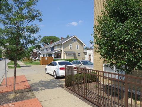 Tiny photo for 1675 Woodward Avenue #3, Lakewood, OH 44107 (MLS # 5198054)