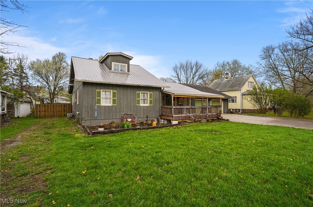 215 E Virginia Avenue, Sebring, Ohio image 3