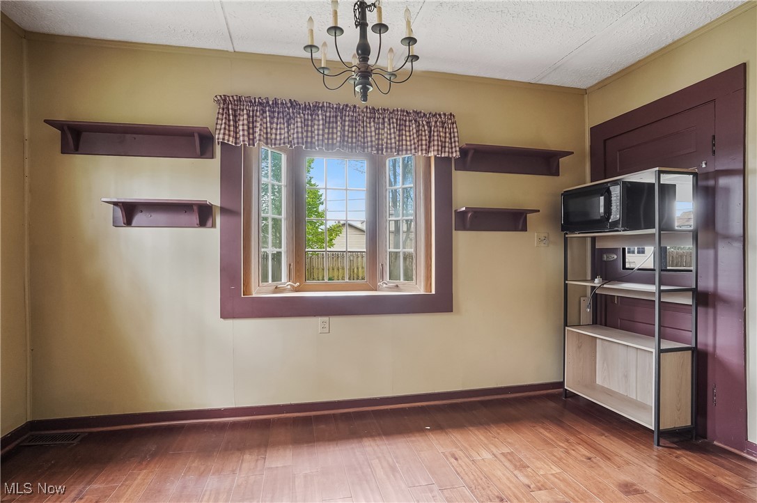 215 E Virginia Avenue, Sebring, Ohio image 20
