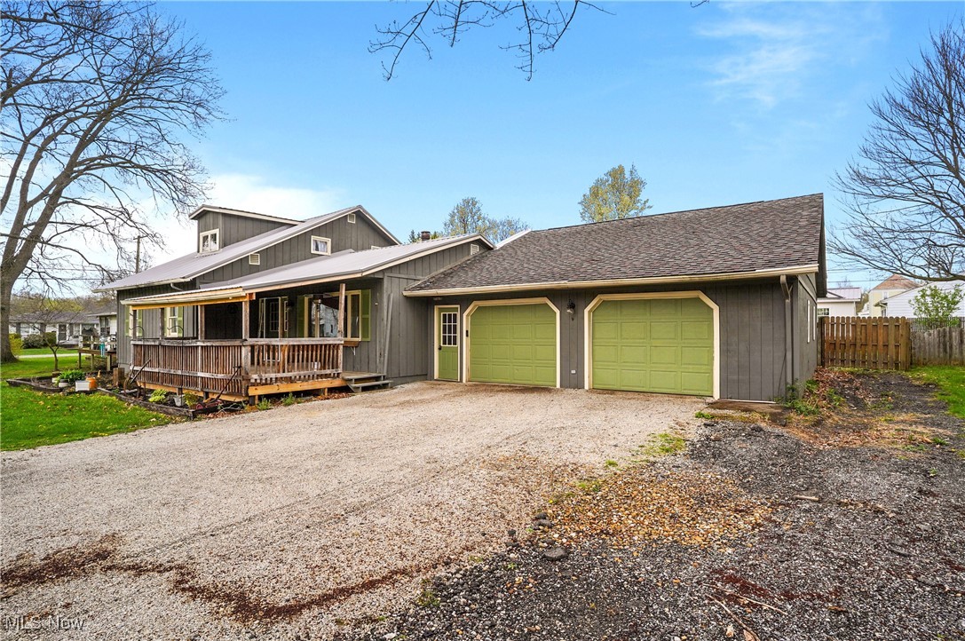 215 E Virginia Avenue, Sebring, Ohio image 2