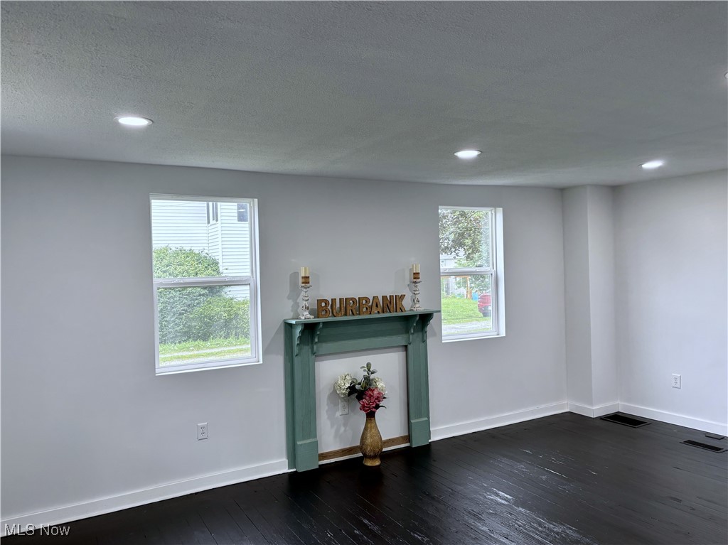 Village/Burbank Plat - Residential