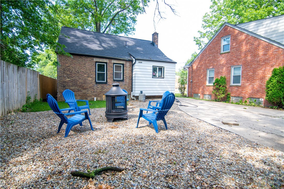 Bungalow 04 - Residential