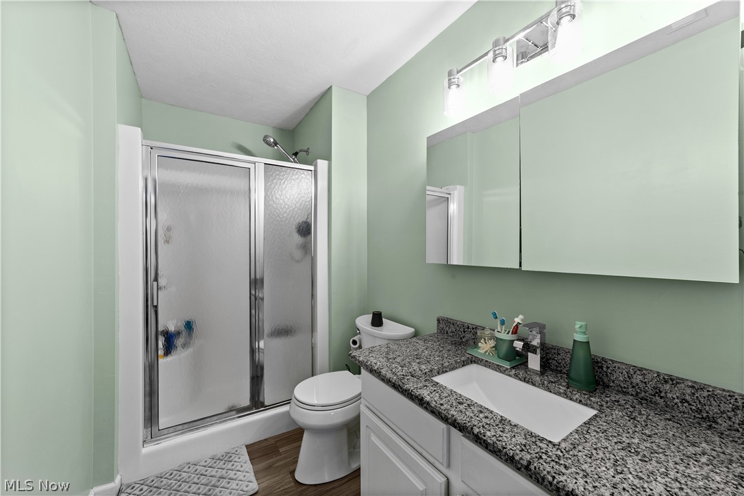 Lenox Square Condo Ph 04 - Residential