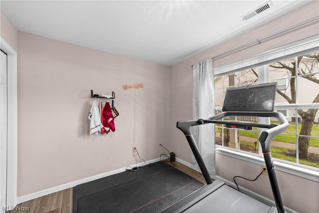 Lenox Square Condo Ph 04 - Residential