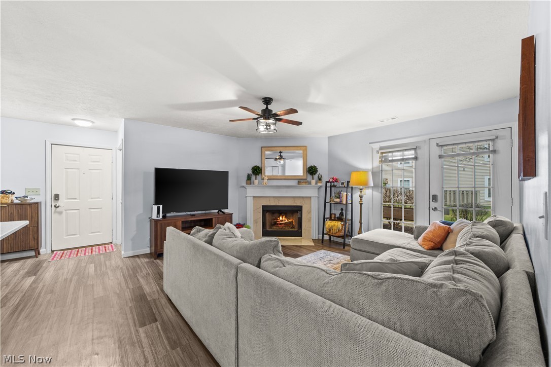 Lenox Square Condo Ph 04 - Residential