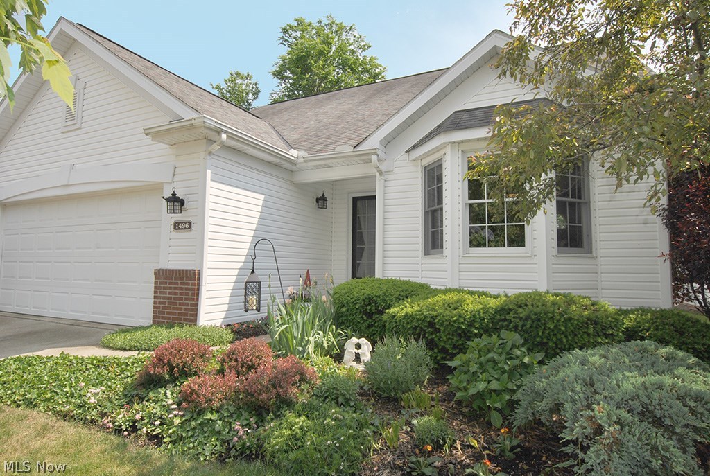 Villas At Macintosh Farms - Residential