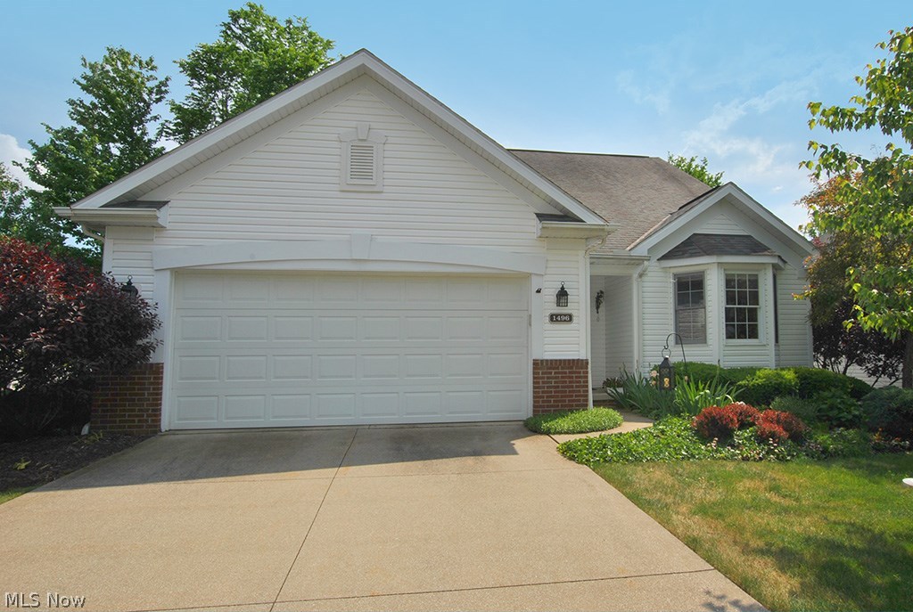 Villas At Macintosh Farms - Residential