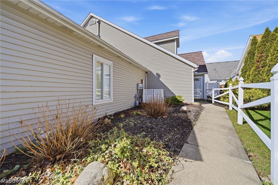 Shady Hollow Condo - Residential