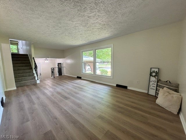 Photo of 509 Marquardt Avenue NE, North Canton, OH 44720 (MLS # 5218501)